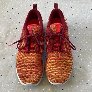 Nike Roshe size 7 women’s shoes